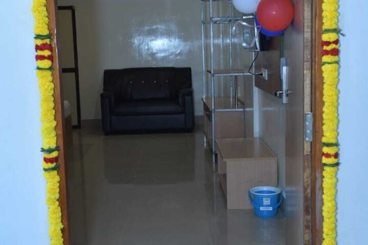 Room 3 of 6