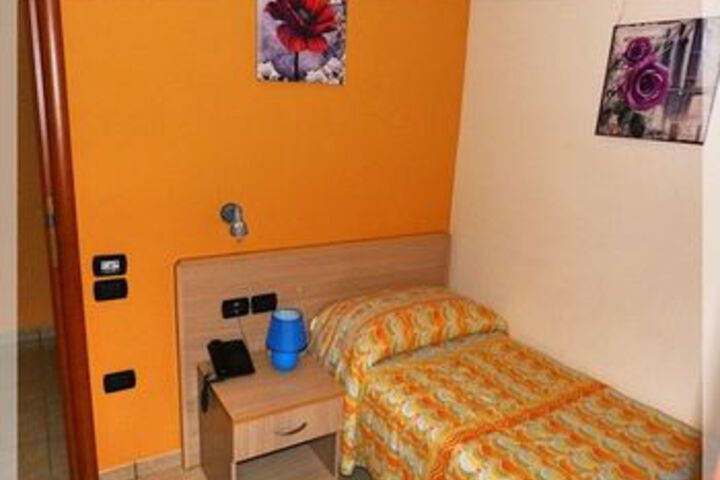Room 50 of 70