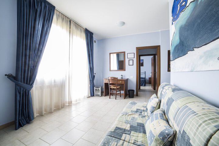 Room 5 of 36