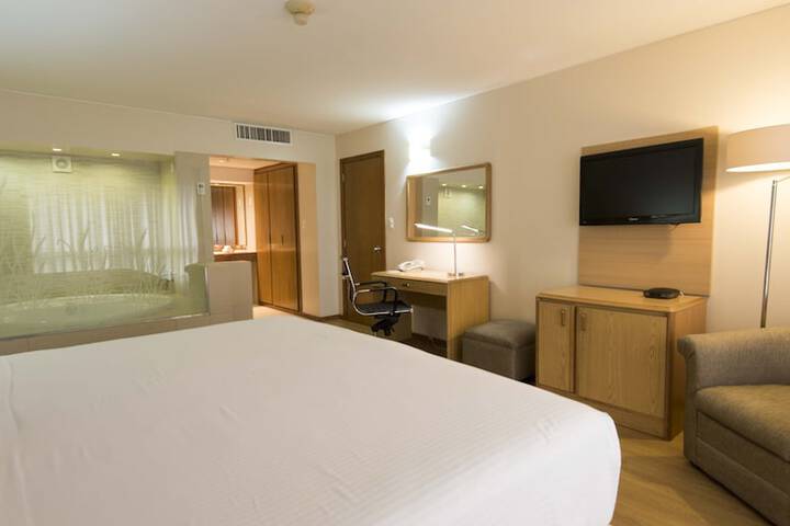 Room 26 of 124