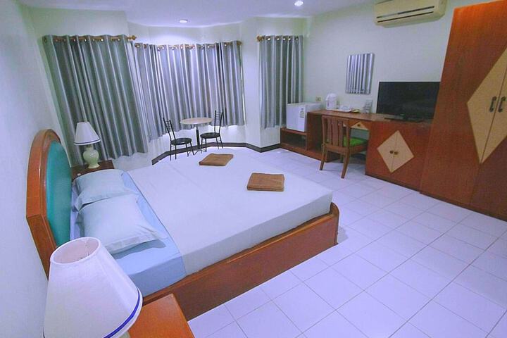 Room 3 of 17