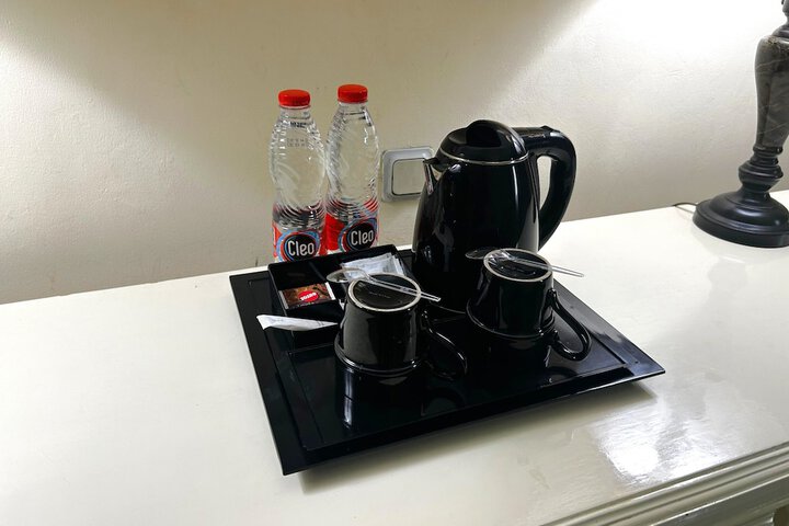 Room 12 of 28