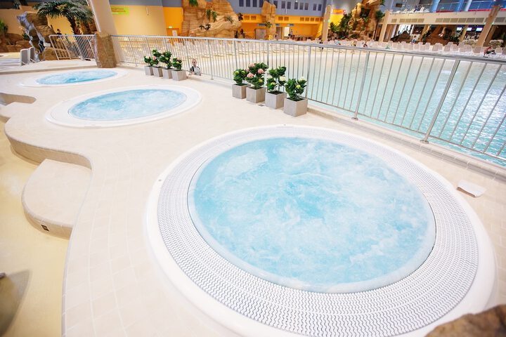 Pool 24 of 50