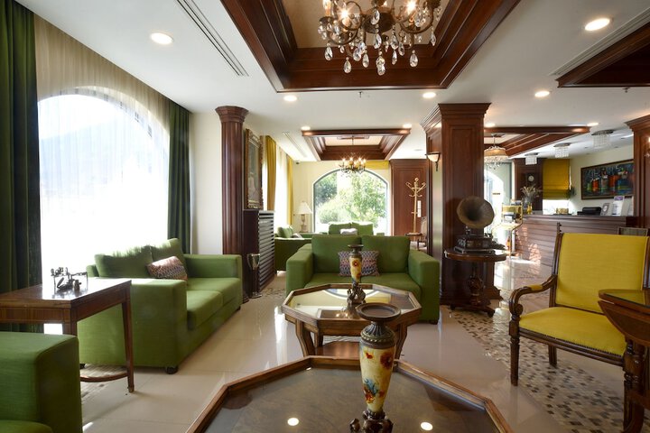 Hotel Interior 6 of 124