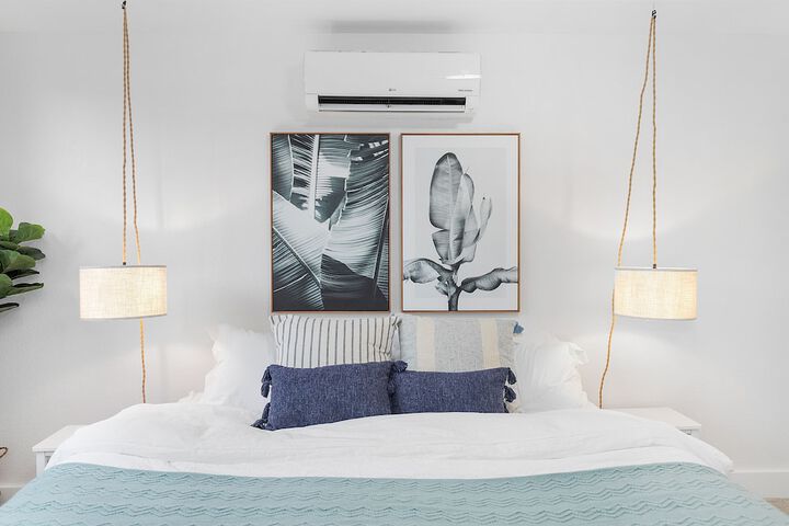 Room 4 of 32