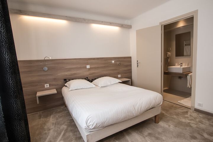 Room 7 of 39