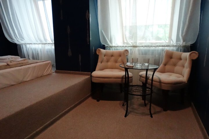 Room 16 of 40