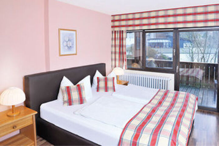 Hotel Suite Photo