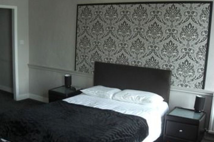 Room 14 of 23