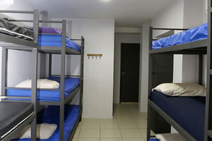 Room 3 of 25