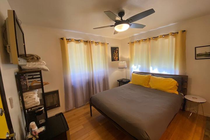 Room 28 of 52