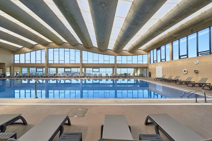 Hotel with Pool