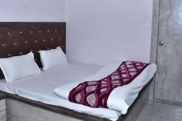 Room 2 of 19