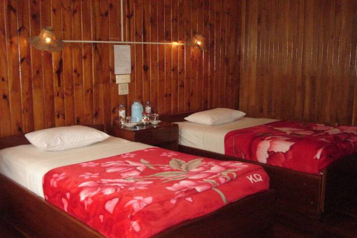 Room 5 of 44