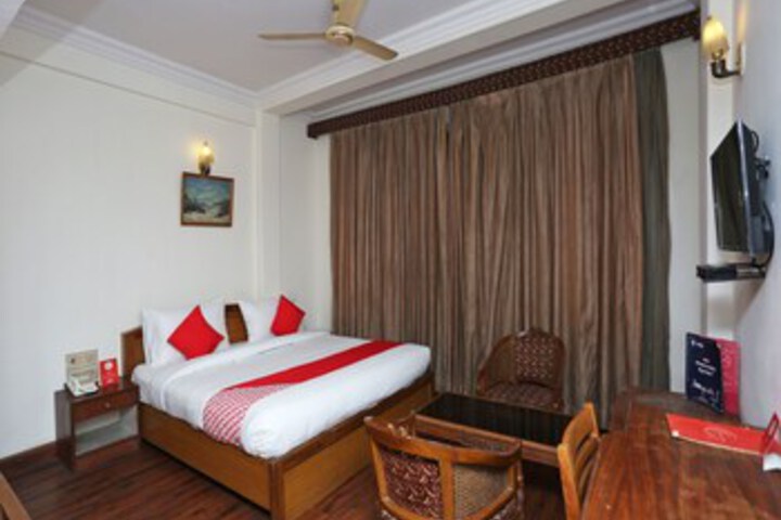 Room 21 of 39