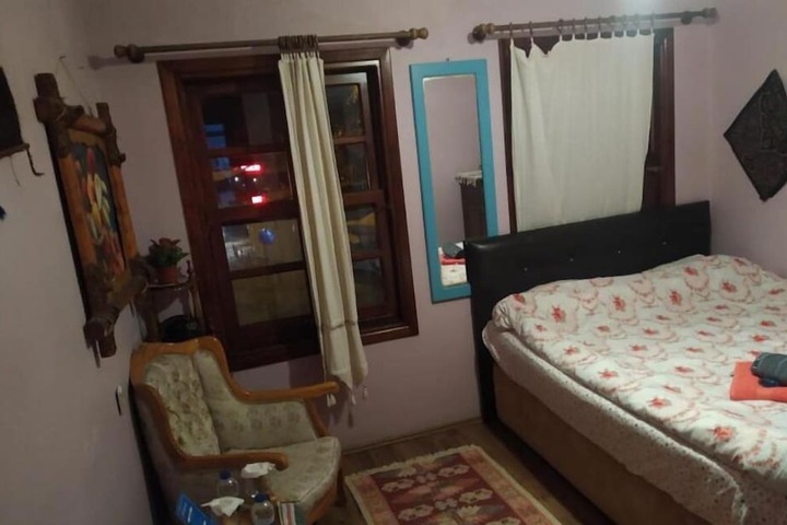 Room 12 of 29