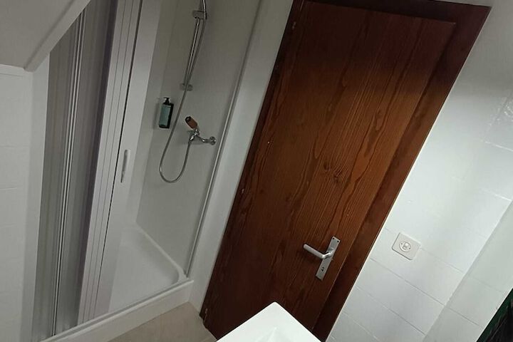 Room 18 of 23