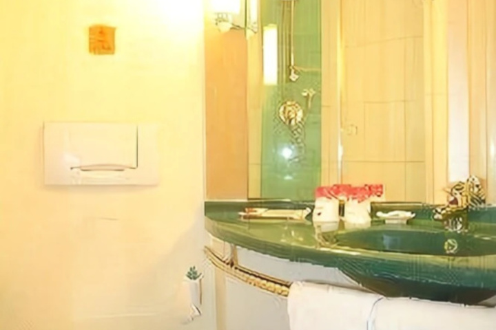 Clean Restrooms