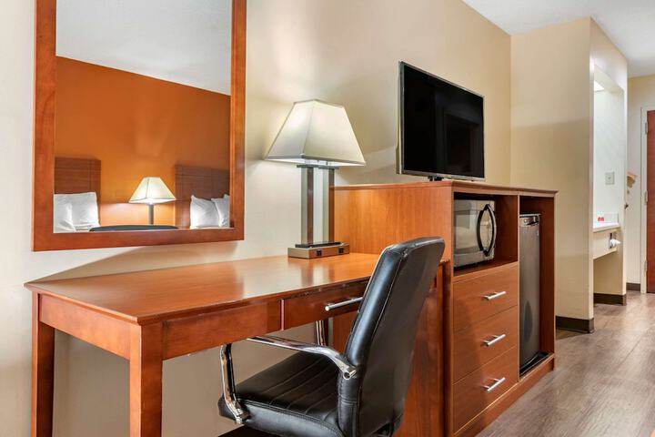 2 Double Beds (4 of 13)