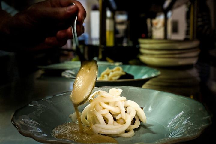 Dining 24 of 35