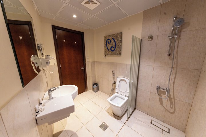 Room 60 of 114