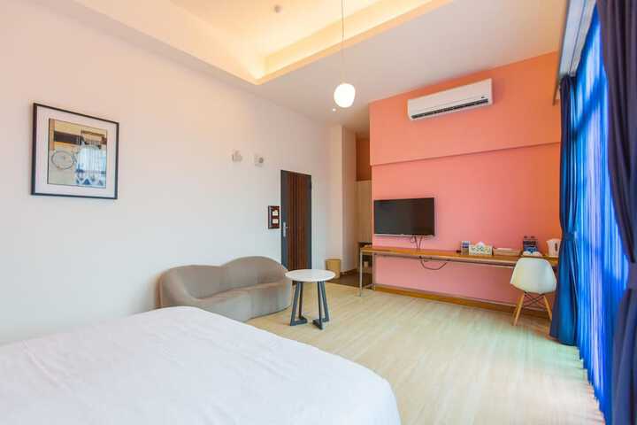 Room 12 of 29