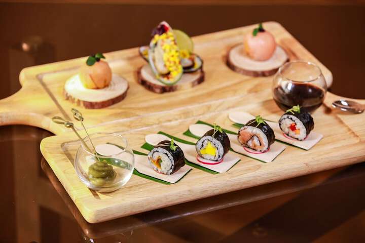 Dining 81 of 119