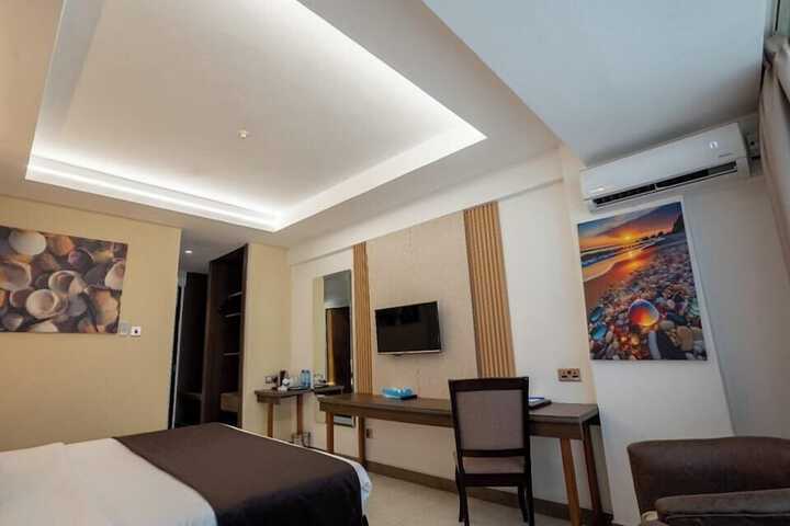 Room 21 of 49