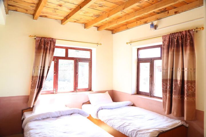 Room 15 of 18