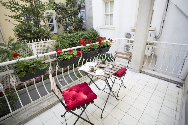 Terrace/Patio 13 of 25