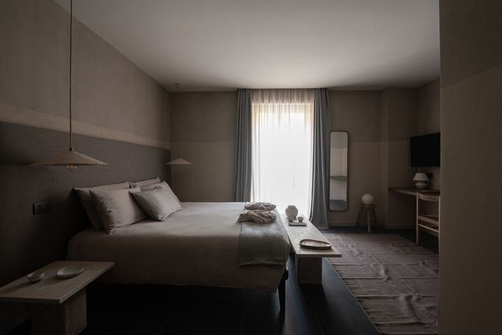 Room 7 of 72