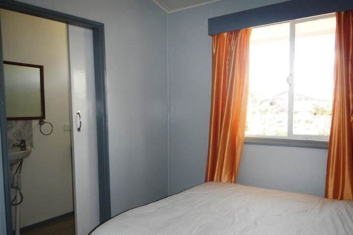 Room 17 of 80