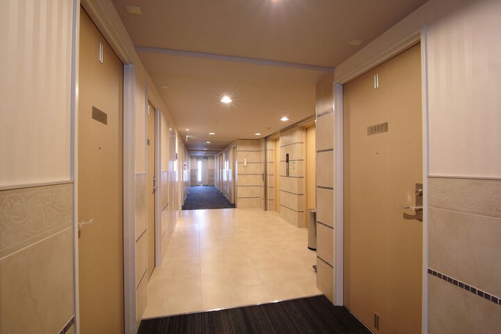 Ballroom/Hall 10 of 13