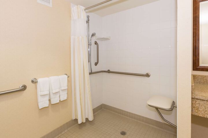 Room 16 of 30