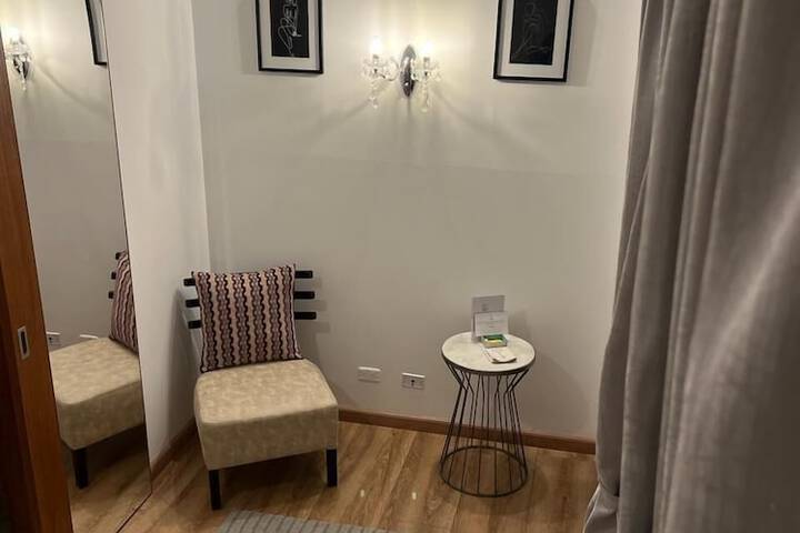 Room 46 of 106