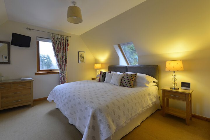 Room 3 of 24