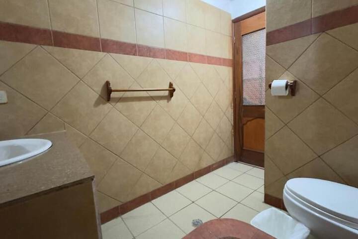 Room 34 of 47