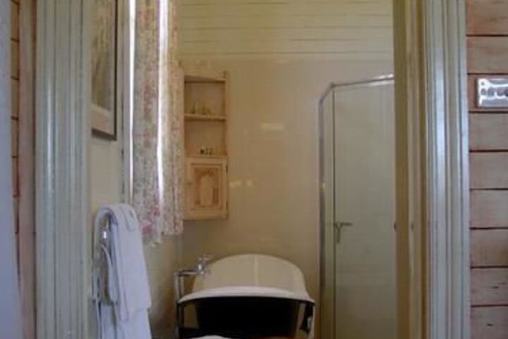 Room 10 of 23