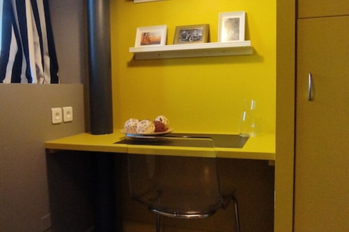 Room 15 of 38