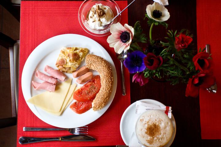 Breakfast/Coffee Service 32 of 49