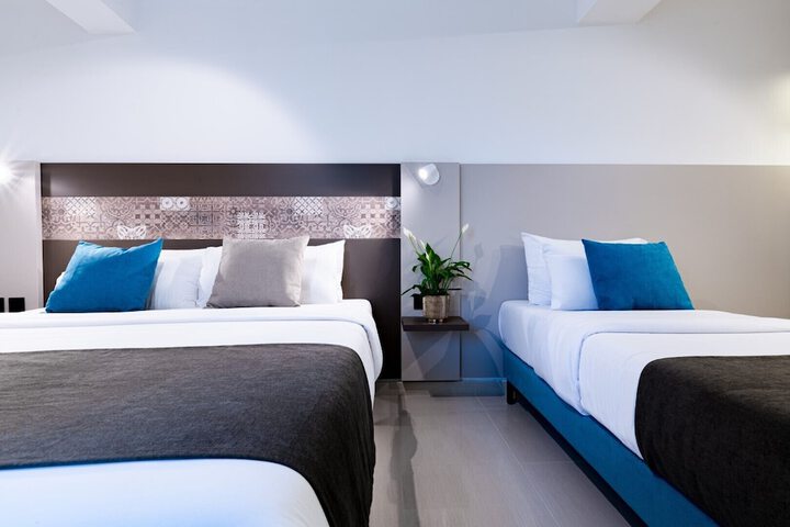 Room 10 of 46
