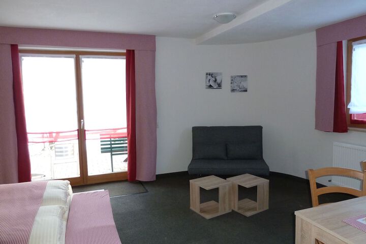 Room 41 of 106