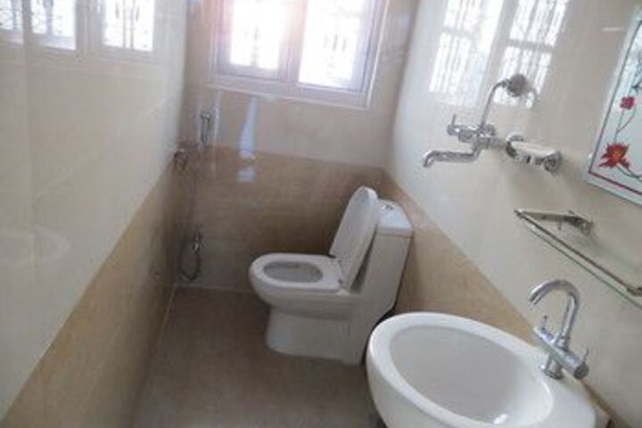 Room 3 of 30