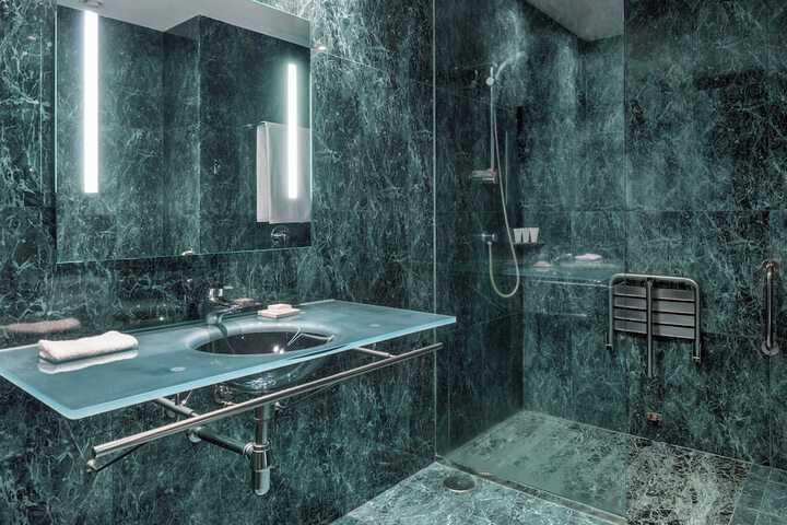 Bathroom Interior Photo