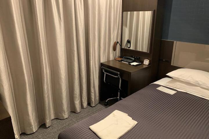 Room 20 of 47
