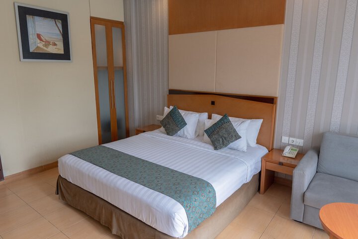 Room 8 of 31