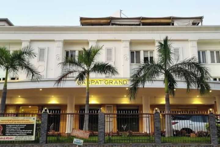 Exterior of Hotel Ganpat Grand Palani