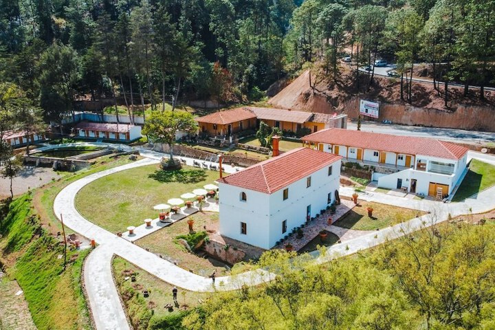 Casa Montana Hotel