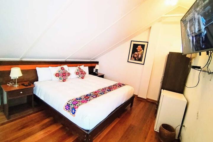 Room 5 of 31