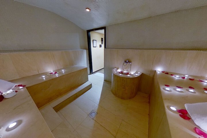 Spa 74 of 137